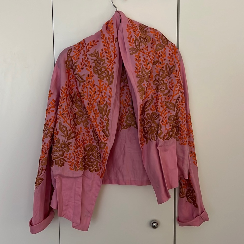 Chan Luu NWT embroidered pink lightweight